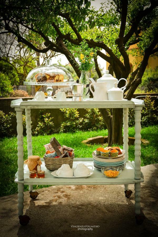 B&B Le Ginestre Trecase ภายนอก รูปภาพ
